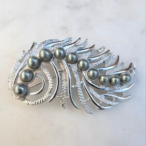 Sarah Coventry Brooch - Silver with Faux Pearls